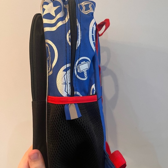 marvel backpack - Picture 5 of 10